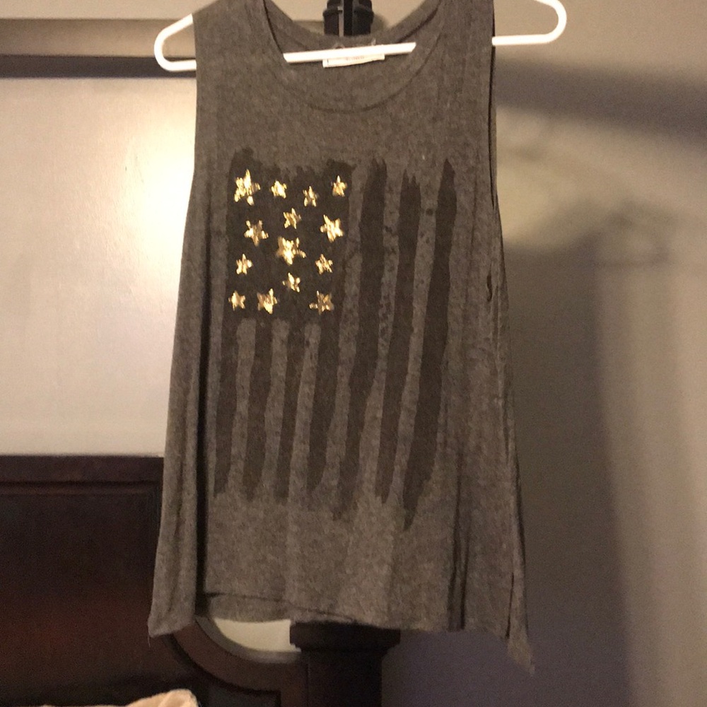 Flag tank